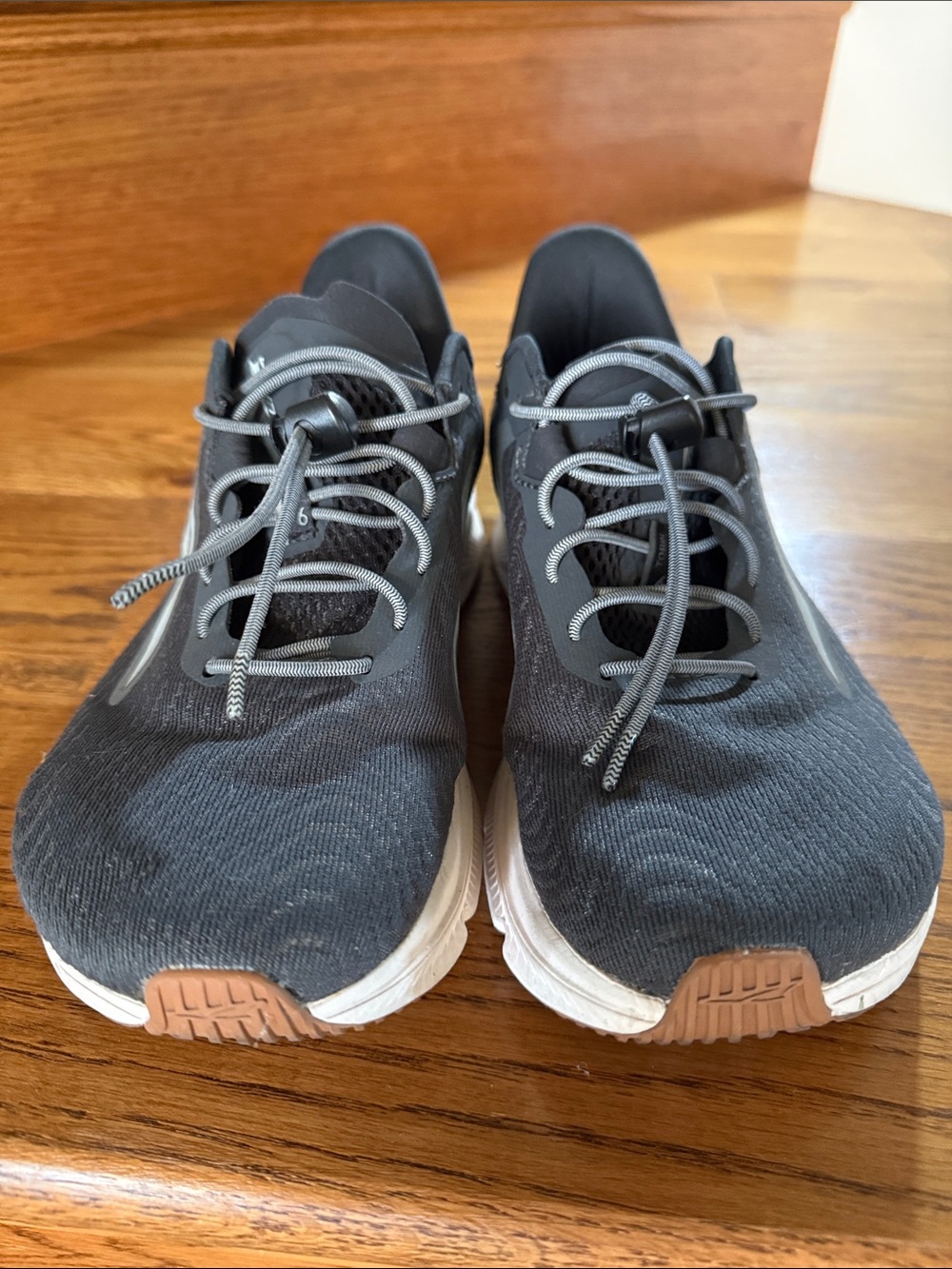 Altra Women’s  Dark Gray Athletic Shoes with Light Blue Accents - Picture 4 of 5